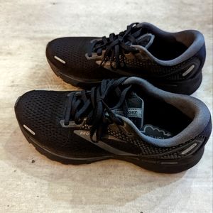Brooks Ghost 14 black sz8